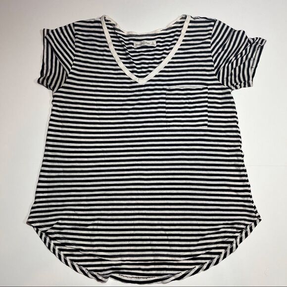 Abercrombie and Fitch Short Sleeve Striped T Shirt - Picture 3 of 10